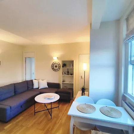 Homer - Cozy Flat In Central London